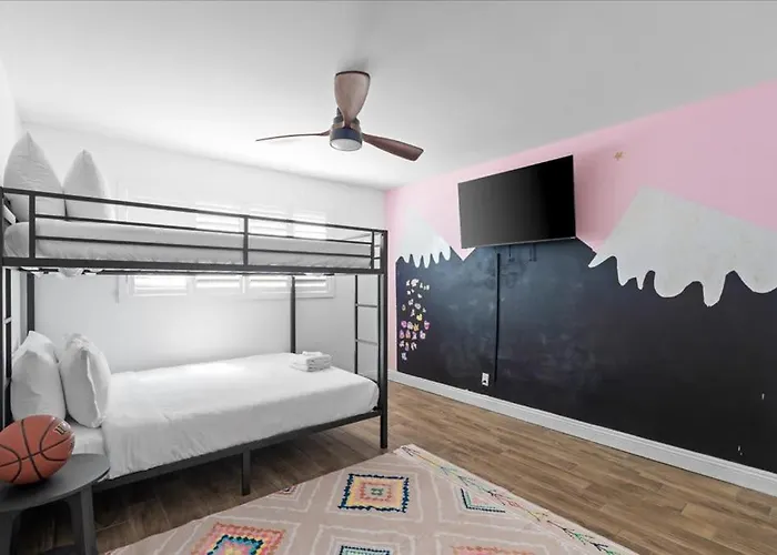 Sorriso Stylish 3br With Backyard Fun *