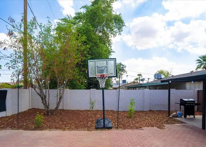 Holiday home Sorriso Stylish 3br With Backyard Fun *